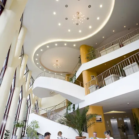 Apartament Odessos Park *