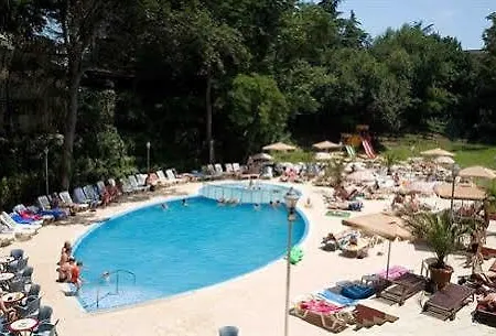 Odessos Park Apartamento *