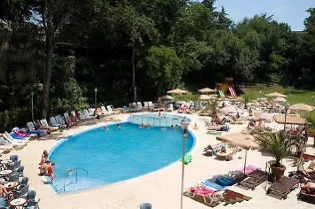 Odessos Park Apartamento *